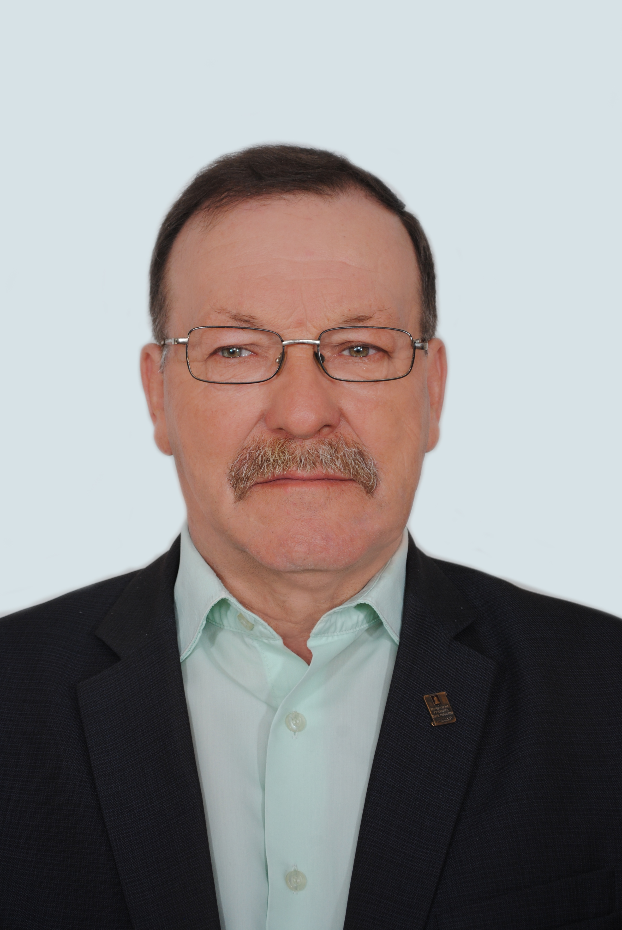 Озеров Владимир Павлович.